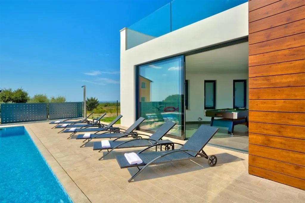 Vakantiehuis Holiday House In Visnjan With Sea View, Terrace, Air Conditioning, Wi-Fi